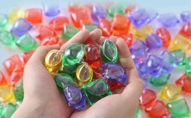 Những viên giặt đa năng đang dần được nhiều người dùng thay thế các loại nước giặt, bột giặt nhưng chất lượng những sản phẩm này đang bị bỏ ngỏ