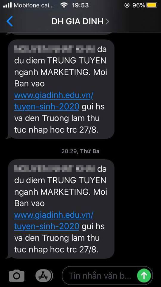 Hàng loạt thí sinh dù không đăng ký xét tuyển vào trường cũng nhận được thông báo trúng tuyển với ngành nghề cụ thể