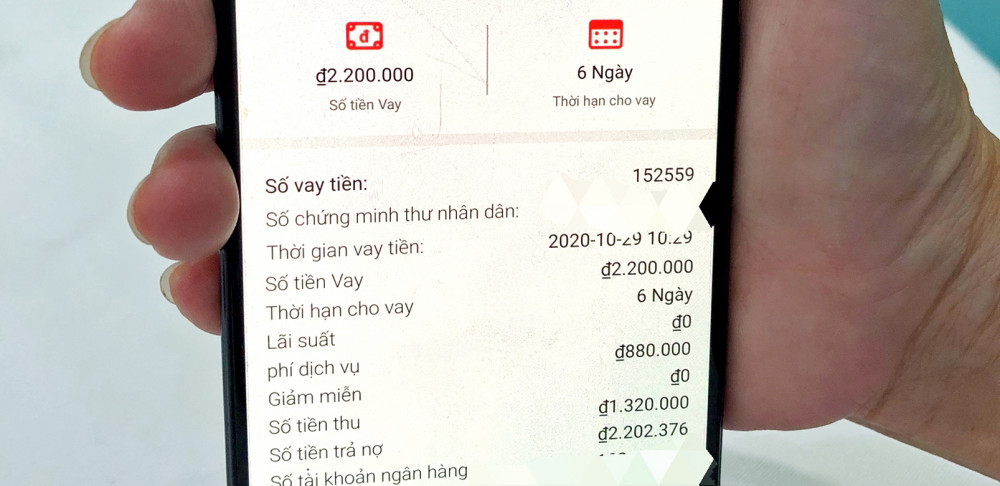 Số tiền mà chị M.N. nhận được từ các app rất ít so với mức vay đã thỏa thuận do bị trừ phí dịch vụ “cắt cổ” - Ảnh do chị M.N. cung cấp