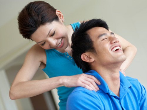 Đàn ông muôn đời vẫn là đứa trẻ to xác, họ cần được “cầm tay chỉ việc”. Ảnh minh họa