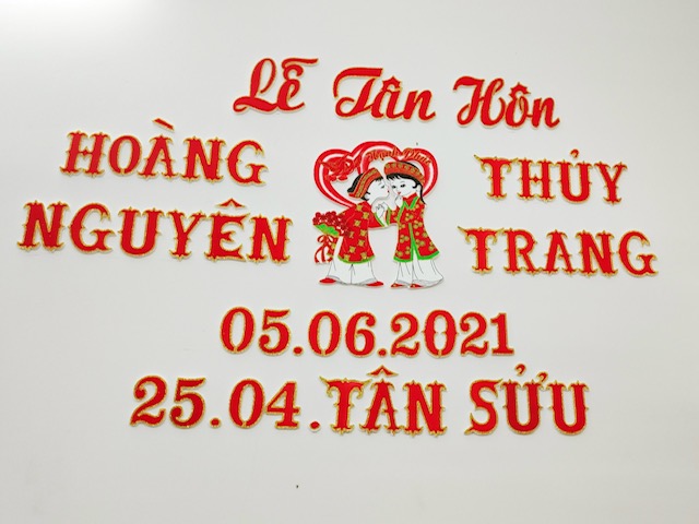 Đôi bạn trẻ tự tay trang trí cho đám cưới đặc biết của mình (Ảnh nhân vật cung cấp)