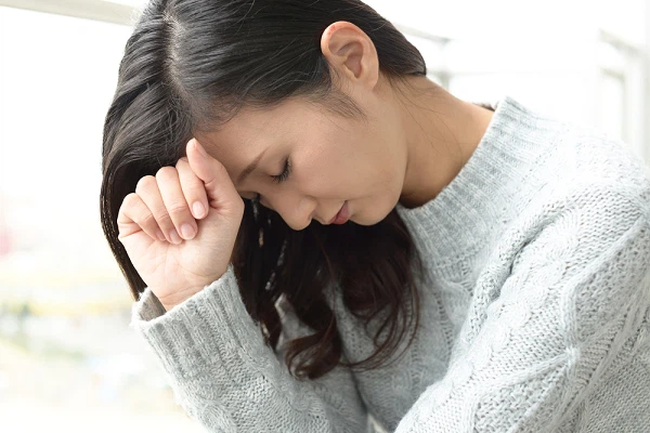 Cứ nghĩ đến cảnh khi anh có tiền thì bao lo cho người đàn bà khác, lúc thất thế mới nhớ đến vợ, chị lại không muốn giúp - Ảnh minh họa