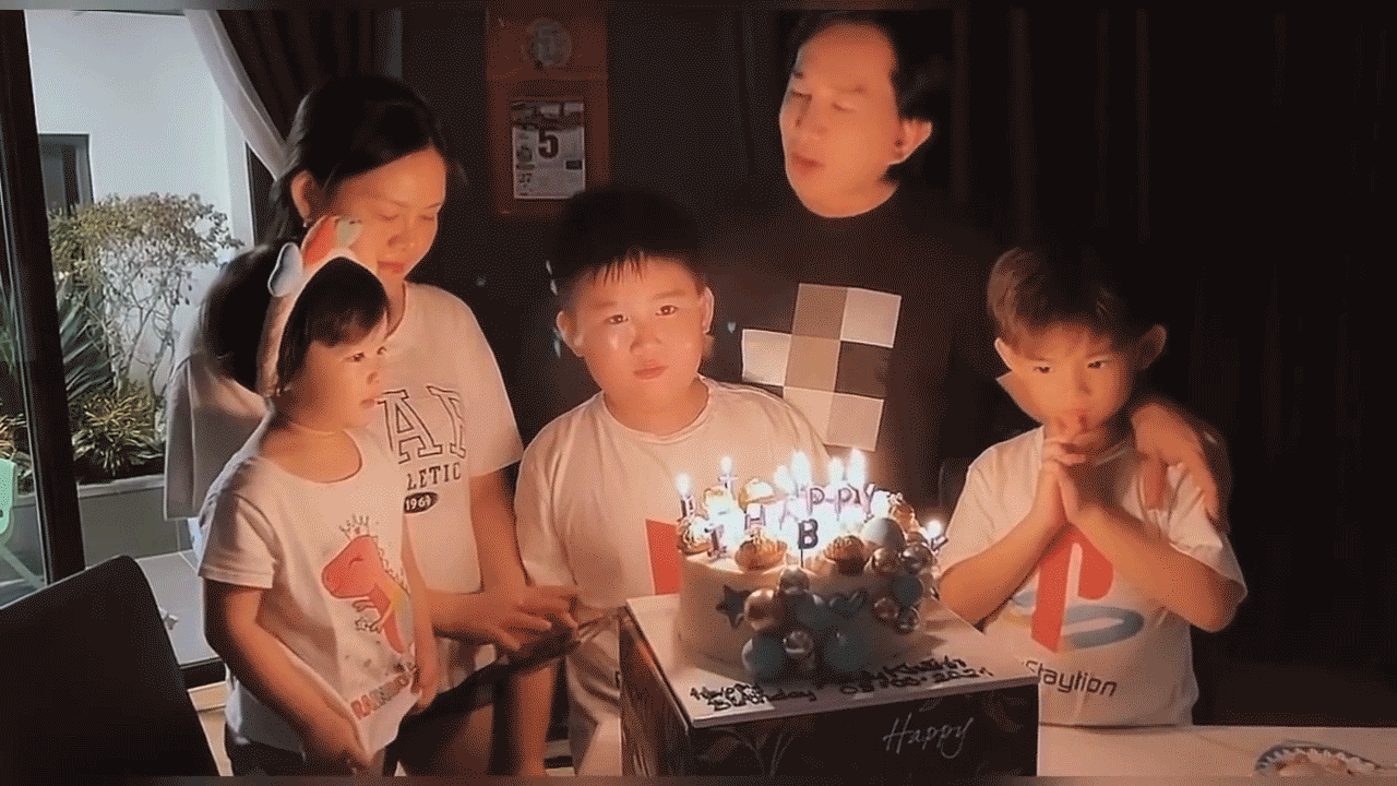 Nam nghệ sĩ và vợ tổ chức sinh nhật cho con trai Andy