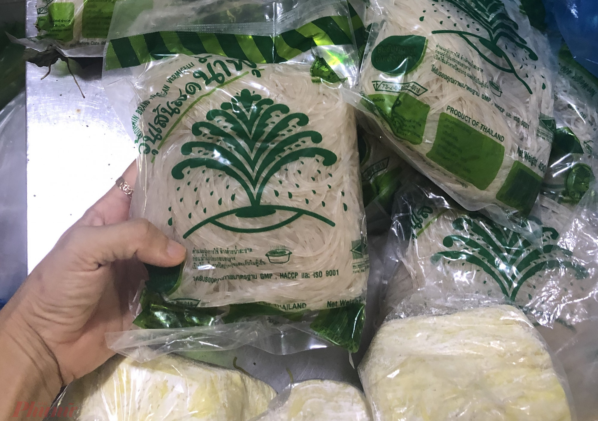 các loại miến Thái đang xuất hiện nhiều tại các cửa hàng tạp hoá.