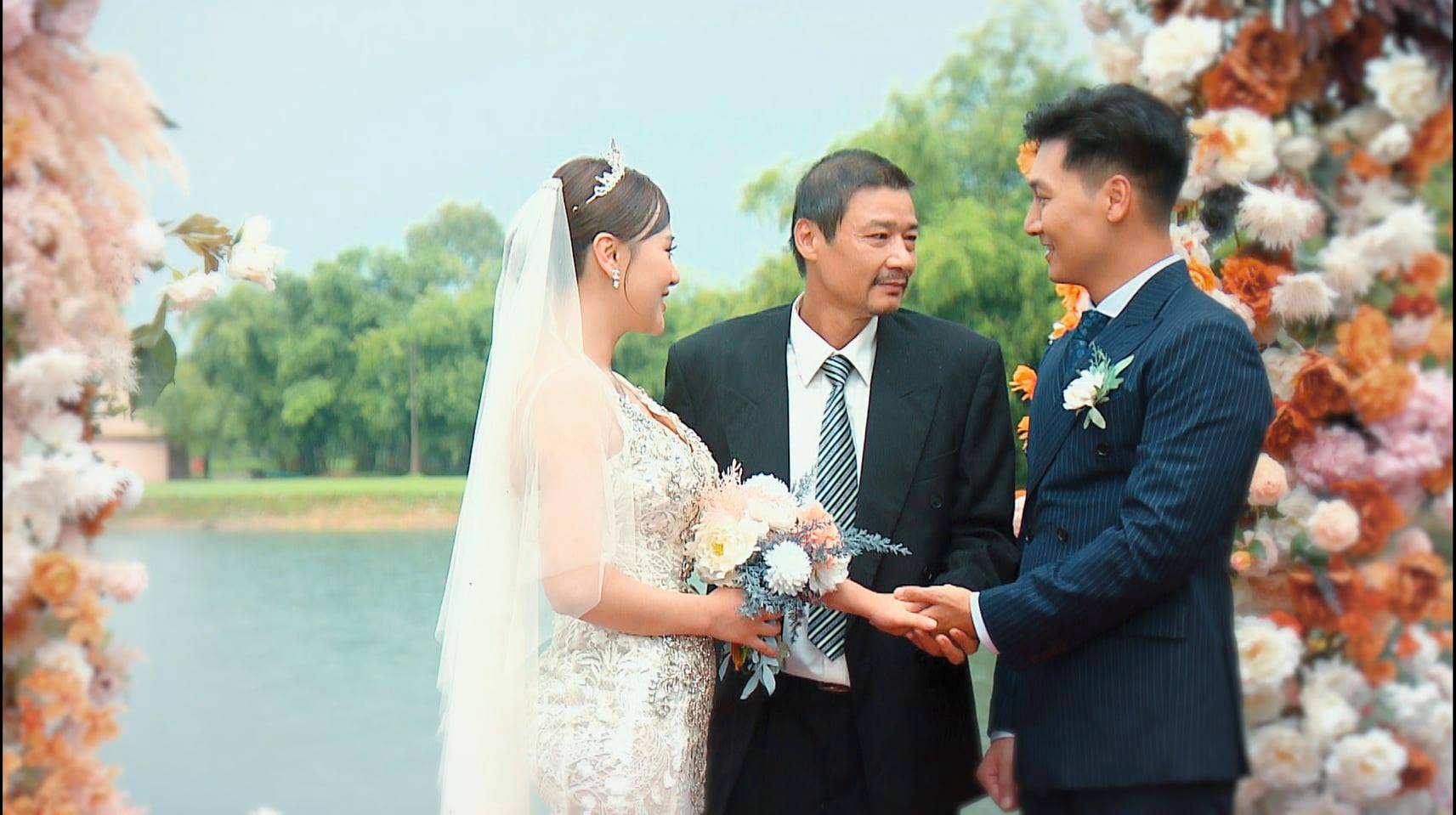 Đám cưới đơn giản, chỉ có sự góp mặt của người thân trong gia đình là lựa chọn duy nhất mùa dịch