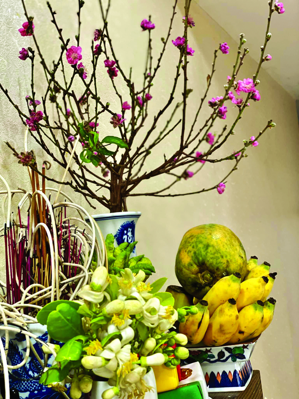 Vị tết trên bàn thờ gia tiên