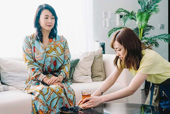 Như chăm sóc cả nhà chồng chu toàn nhưng cô vẫn không thể làm mẹ chồng hài lòng (Ảnh minh họa)