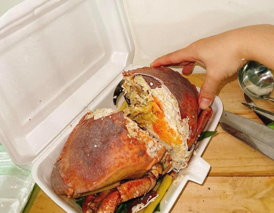 Nhiều hàng quán vỉa hè cũng lấy loại cua này về bán