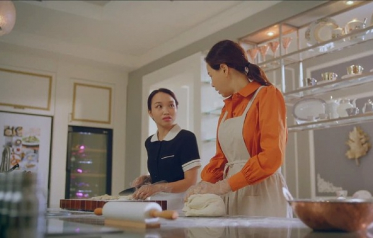 Gia đình xào xáo vì người giúp việc