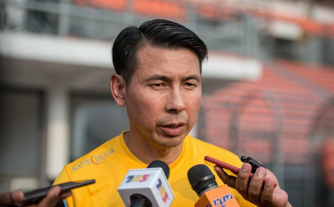 Nghe VietNamNet: Về nhà, HLV Tan Cheng Hoe ‘xổ’ bức xúc sau trận thua ở Mỹ Đình