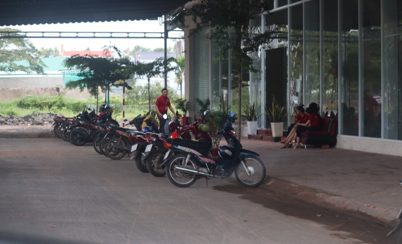 Nghe VietNamNet: Nhân viên Alibaba vận động khách hàng ký đơn 'không tố cáo'