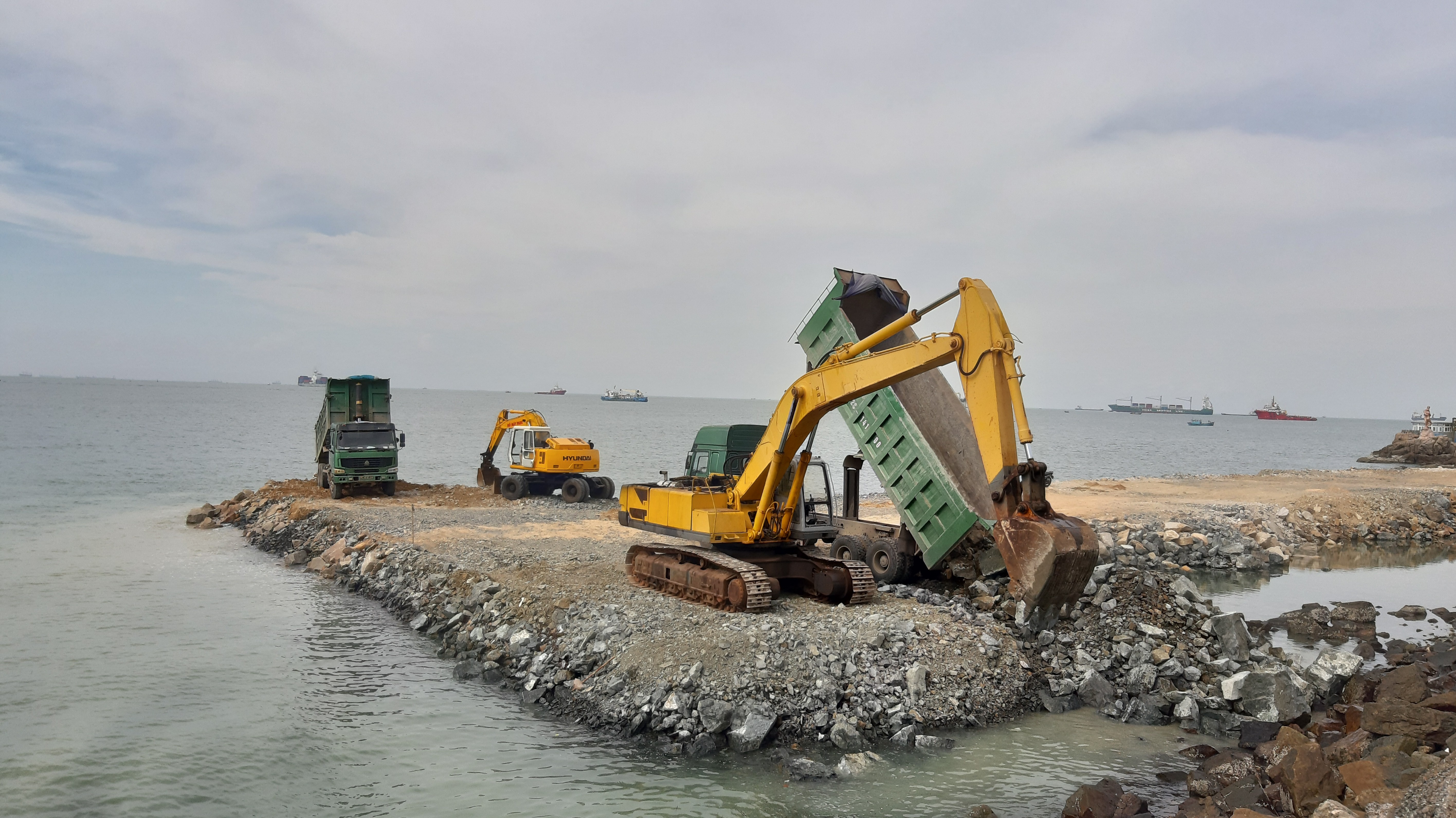 Nghe VietNamNet: Tạm dừng để đánh giá lại dự án lấn biển Vũng Tàu