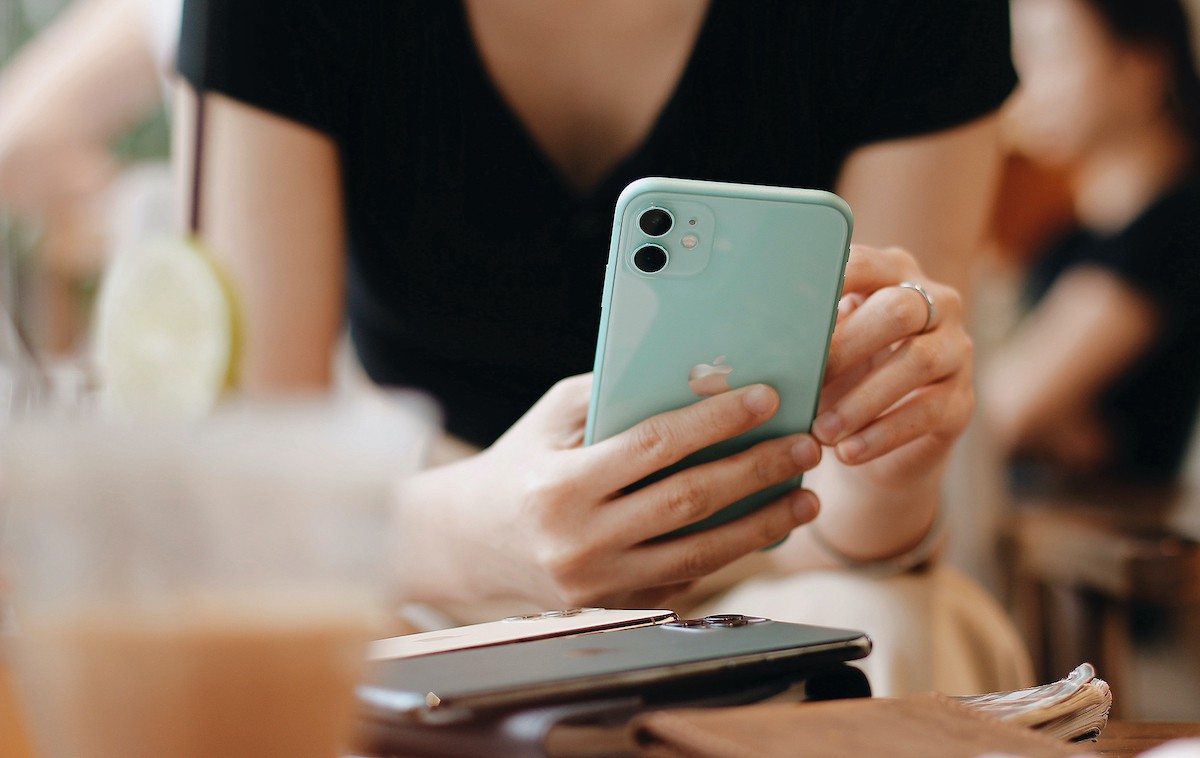 Cách nhận biết iPhone khóa mạng và iPhone quốc tế cực nhanh