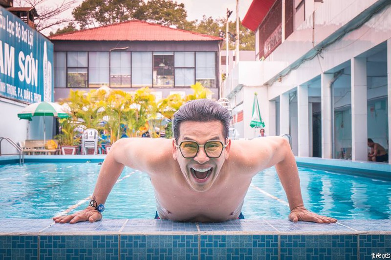 MC Thanh Bạch: 'Tôi đã cởi bỏ chiếc áo hào quang' - ảnh 1