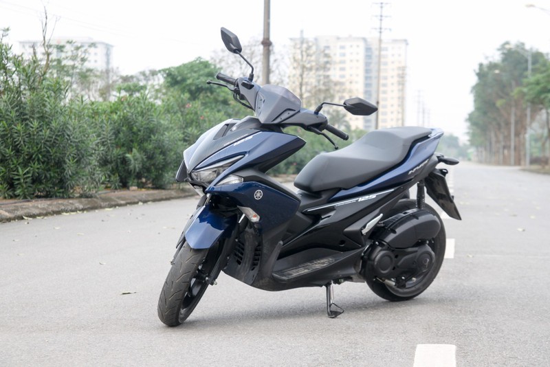 Nam giới nên chọn Honda Air Blade hay Yamaha NVX cho cá tính? - ảnh 2