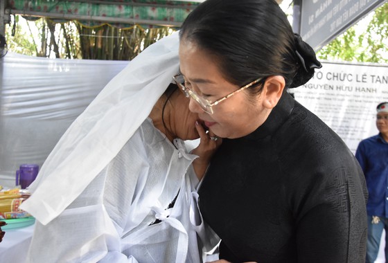 Nguyên Chủ tịch nước Trương Tấn Sang tiễn biệt Nhân sĩ Nguyễn Hữu Hạnh ảnh 3