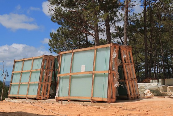 Đề xuất cưỡng chế tháo dỡ cầu đáy kính không phép ở Thung lũng Tình yêu ảnh 3