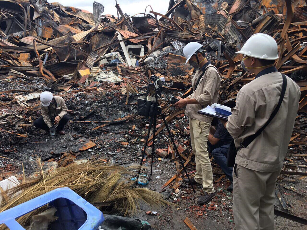 Nghe VietNamNet: Công bố kết quả kiểm tra nhanh môi trường sau vụ cháy Công ty Rạng Đông