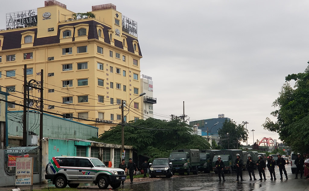 Nghe VietNamNet: Trụ sở chính của Công ty Alibaba ngừng hoạt động