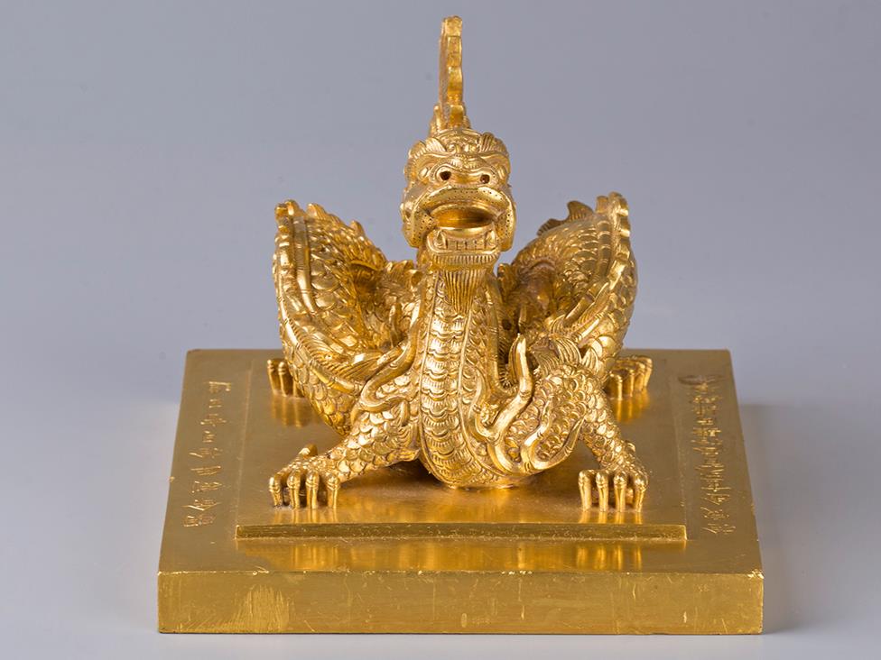 Những bảo vật quốc gia mới: Ấn vàng quý nặng gần 9kg của vua Minh Mạng - ảnh 1