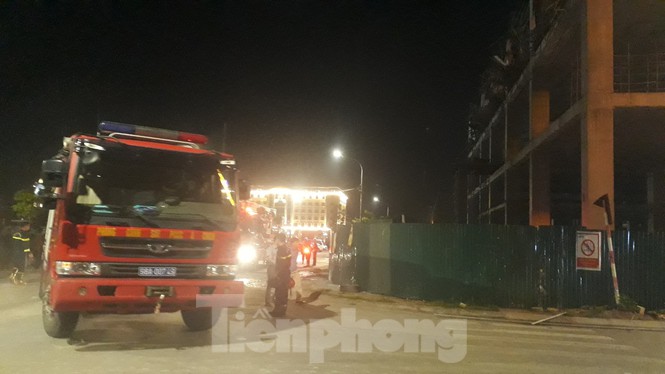 Sập trần công trình xây dựng đại lý ô tô ở thành phố Bắc Giang - ảnh 4