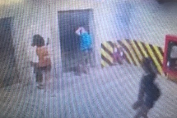 Nghe VietNamNet: Xác minh thông tin người phụ nữ tố bị sàm sỡ trong hầm chung cư tại Hà Nội