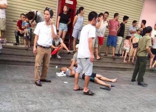 Nghe VietNamNet: Nhiều người bị thương sau tiếng nổ phát ra tại quán nước chung cư Linh Đàm