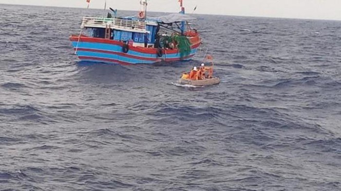Nghe VietNamNet: Bắt trưởng phòng vòi tiền bảo hiểm của người chết