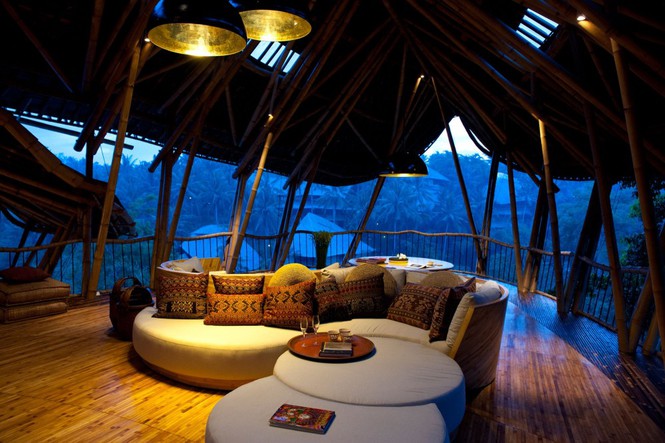 Ngỡ ngàng 'biệt thự tre' 6 tầng tuyệt đẹp giữa rừng - ảnh 12