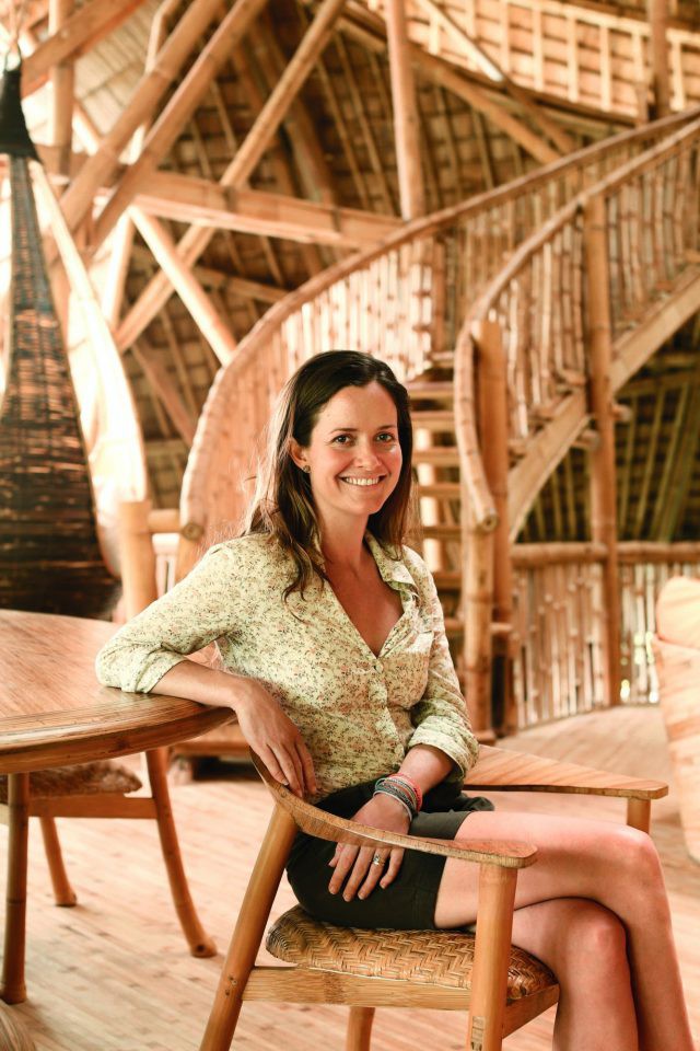 Ngỡ ngàng 'biệt thự tre' 6 tầng tuyệt đẹp giữa rừng - ảnh 2