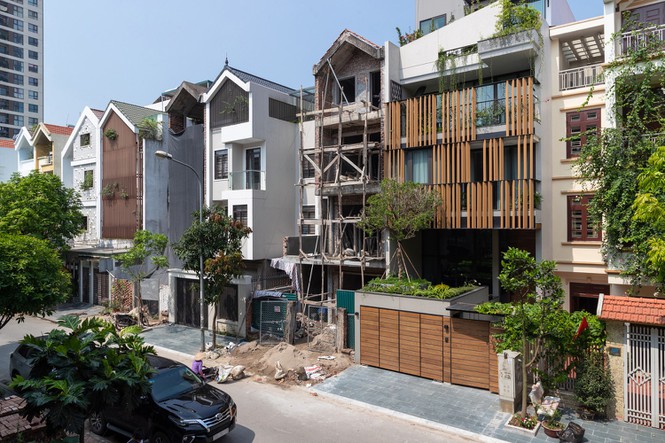 Thiết kế đặc biệt giúp nhà phố hướng Tây mát rượi không cần điều hòa - ảnh 1