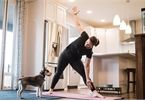 Exercises at home to keep fit during isolation