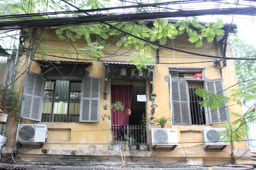 Hanoi stops renovation and repair of old villas