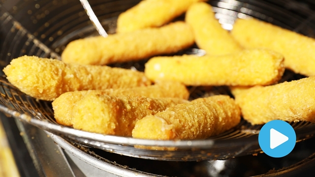 Vietnamese food: Fried cheese sticks