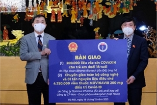 India gives Vietnam COVID-19 vaccines and raw materials to make COVID drugs