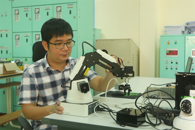 VN youngest mechanical engineering professor passionate about automation and robotics
