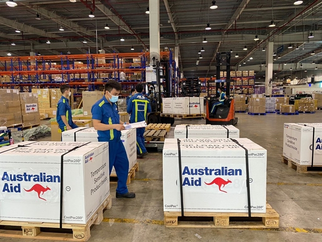 Further donation of 300,000 vaccine doses from Australia arrives in VN