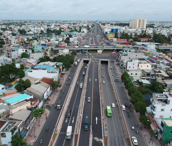 HCM City to complete major transport projects at gateways by 2025