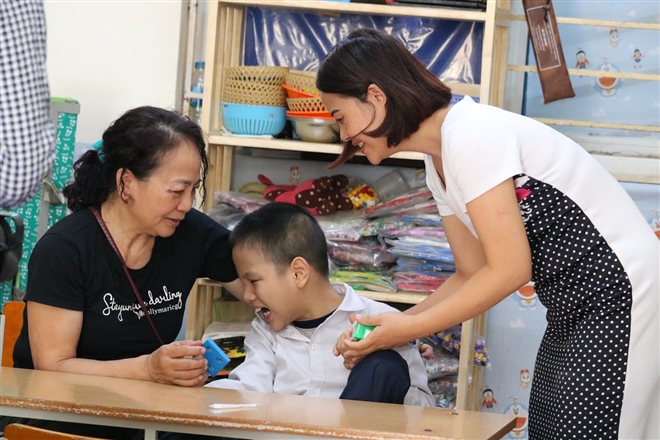 Lớp học không giáo án và hành trình chinh phục 'thế giới bóng tối' - 2