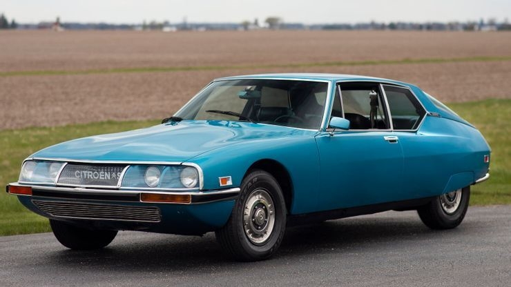 5 xe cổ ngoại hình xấu xí nhưng giá cao - 3