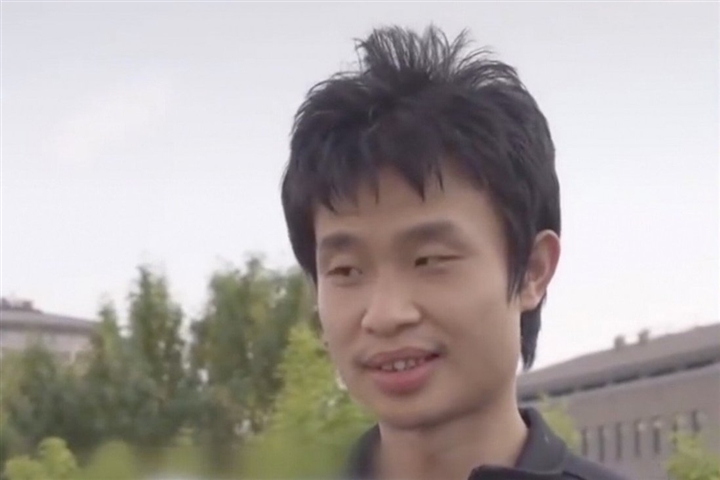 'Giảng viên xấu trai' trở thành hiện tượng mạng sau câu trả lời phỏng vấn - 1