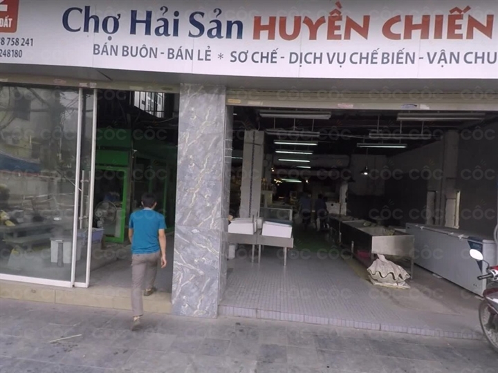 Hà Nội: Hải sản dành cho nhà giàu giảm giá kỷ lục vẫn ế ẩm - 1