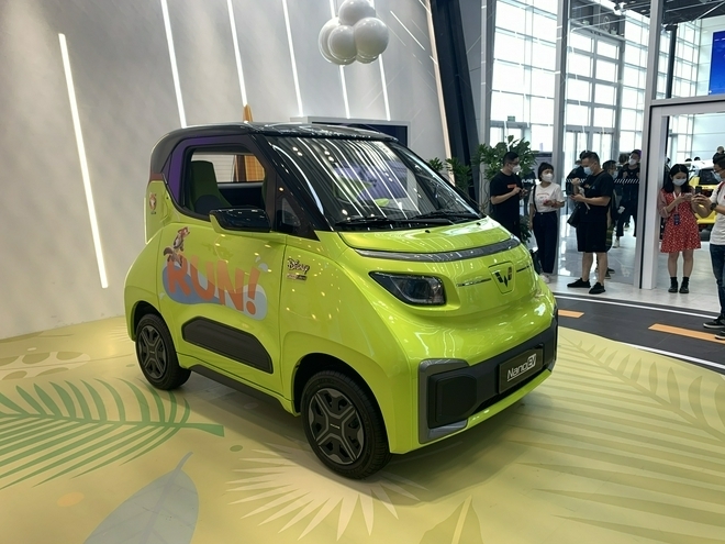 Với ý tưởng bảo vệ môi trường và tiết kiệm năng lượng, ô tô điện đang ngày càng được ưa chuộng. Hãy xem hình ảnh về chiếc xe này để cảm nhận sự hiện đại và tiện ích của ô tô điện.