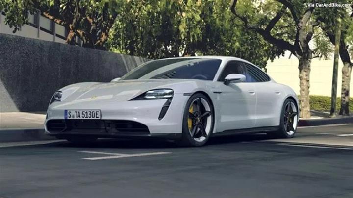 Bất ngờ bộ sưu tập ô tô đáng mơ ước của Bill Gates - 4