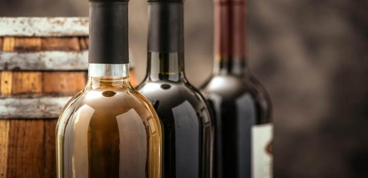 Cảnh giác với nguồn hàng rượu vang giả, nhái: 4 điều cần biết khi 'chốt đơn' - 2