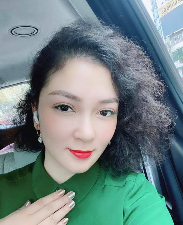 Cuộc sống của Hoa hậu Nguyễn Thị Huyền sau 17 năm đăng quang - 13