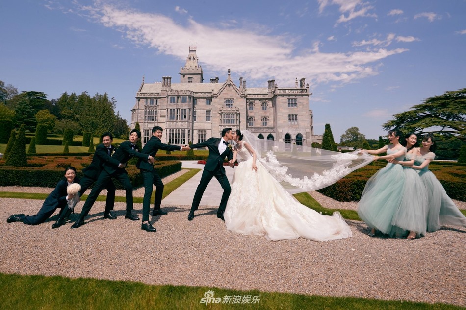 Loat anh cuc dep trong hon le cua sao nu 'Chan Hoan truyen' Duong Nghe Han va Truong Nhuoc Quan hinh anh 4