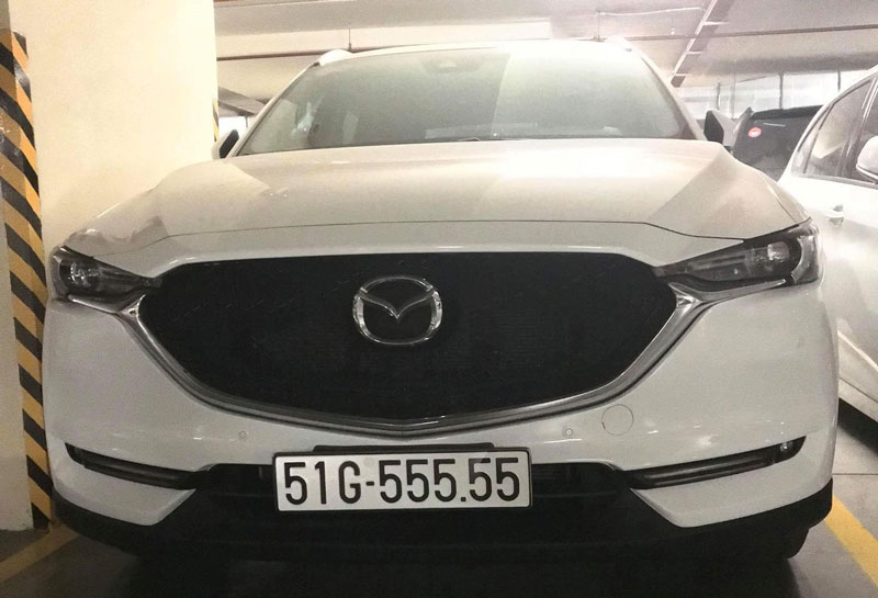 Can canh dan xe Mazda so huu bien so sieu dep hinh anh 2