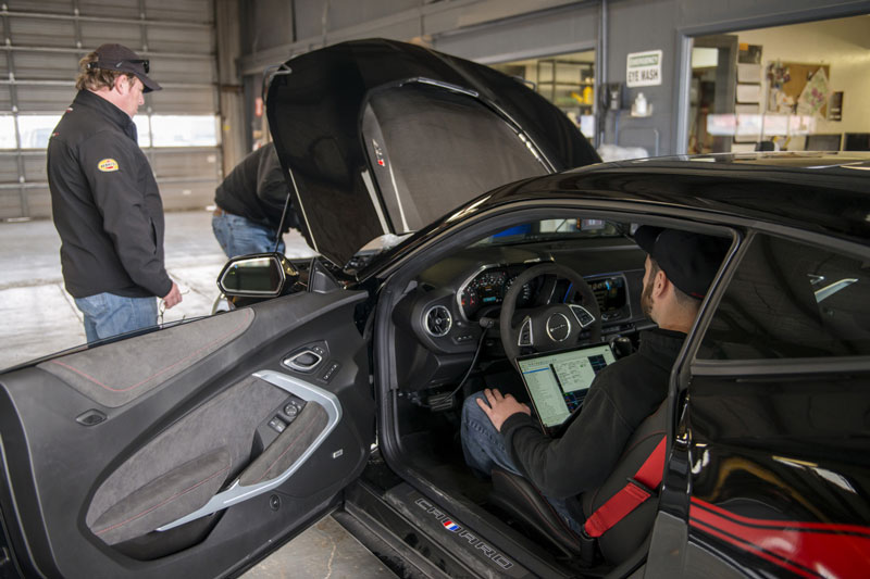 ‘Quai thu’ Chevrolet Camaro ZL1 do manh 1.000 ma luc, gia gan 3 ty dong hinh anh 9