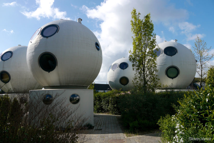 Kien truc cuc la trong ngoi lang 'nguoi ngoai hanh tinh' hinh anh 2